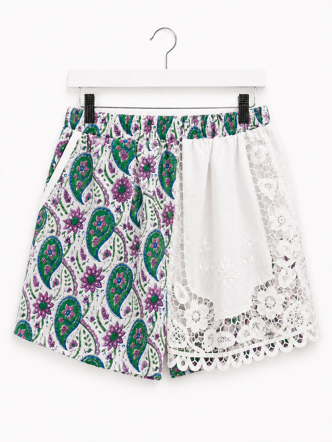 Shorts Arabesco